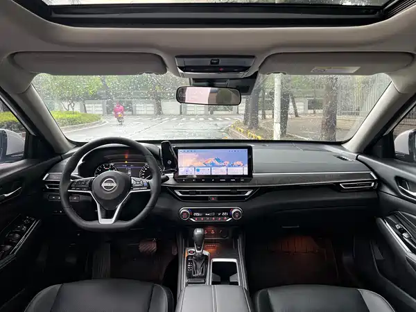 Nissan Teana 2025