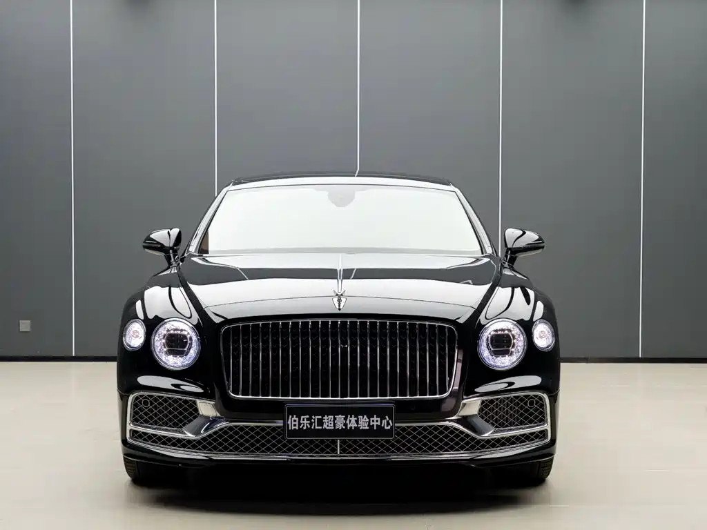 Bentley Flying Spur 2022 — фото 23