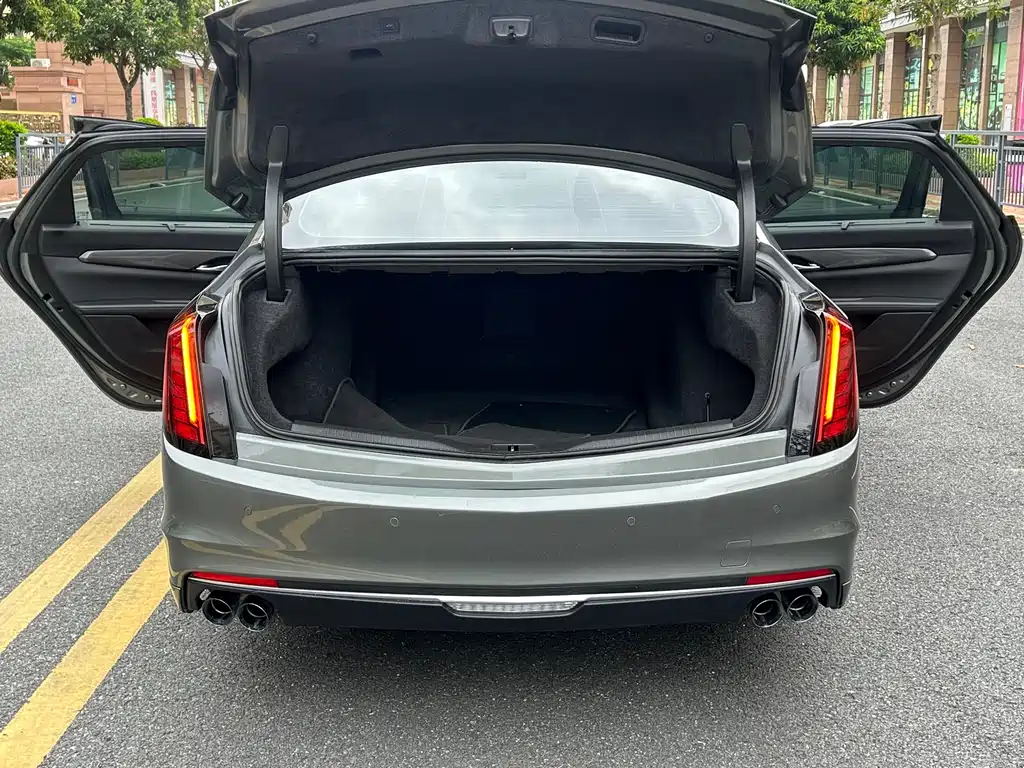 Cadillac CT6 2019 — фото 23