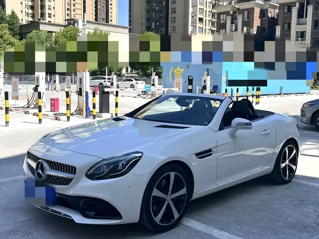 Mercedes-Benz SLC 2017 — фото 1