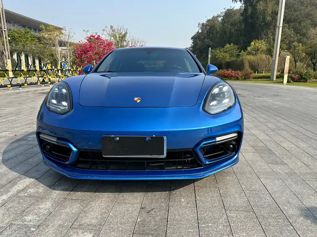 Porsche Panamera 2015 — фото 16