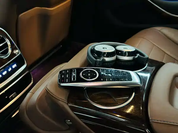Mercedes-Benz S-Class 2014