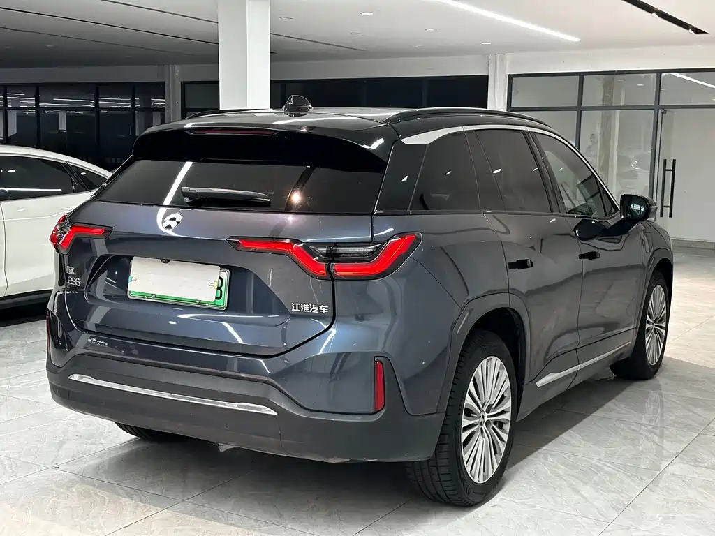 NIO ES6 2021