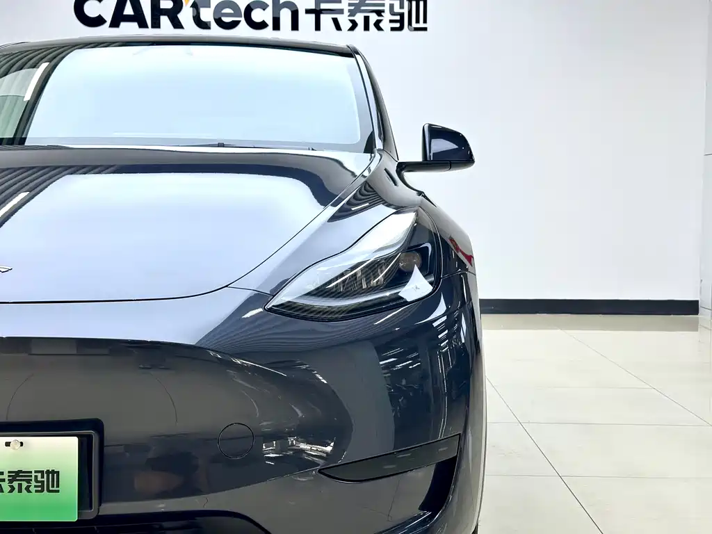 Tesla Model Y 2024 — фото 7