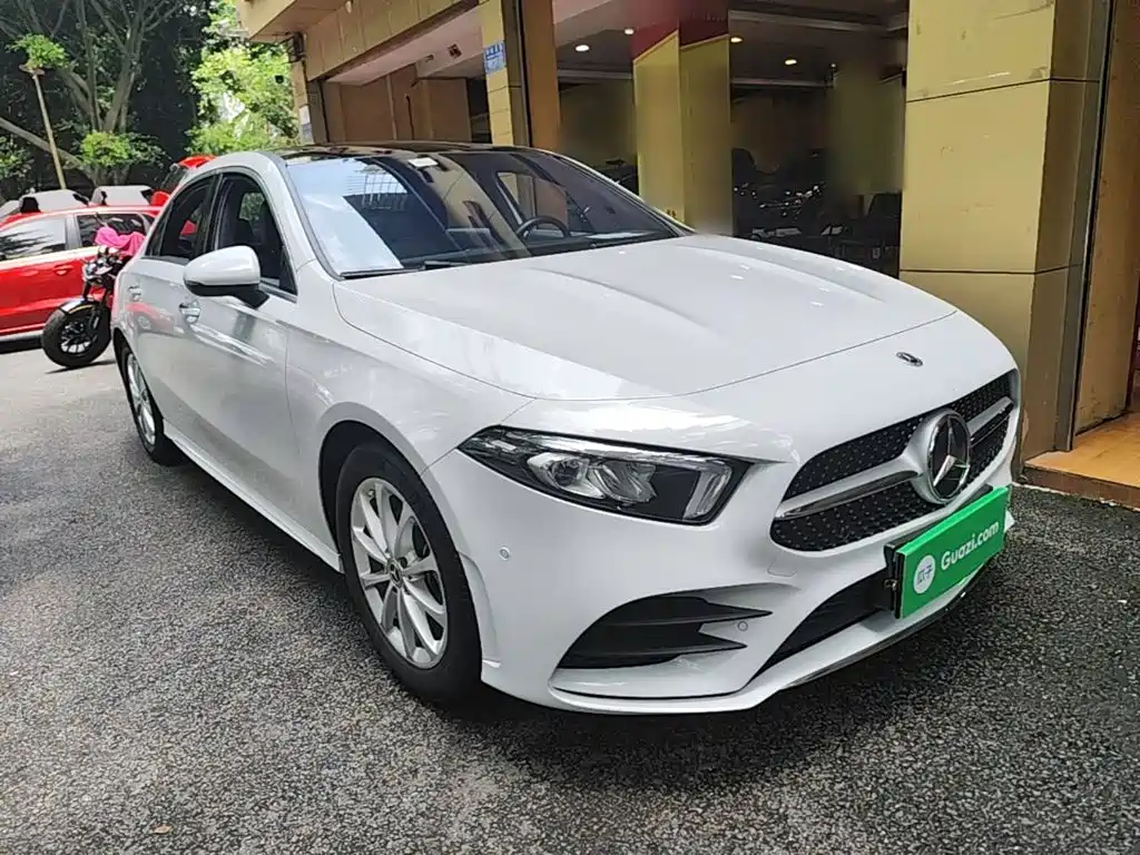 Mercedes-Benz A-Class 2021 — фото 4