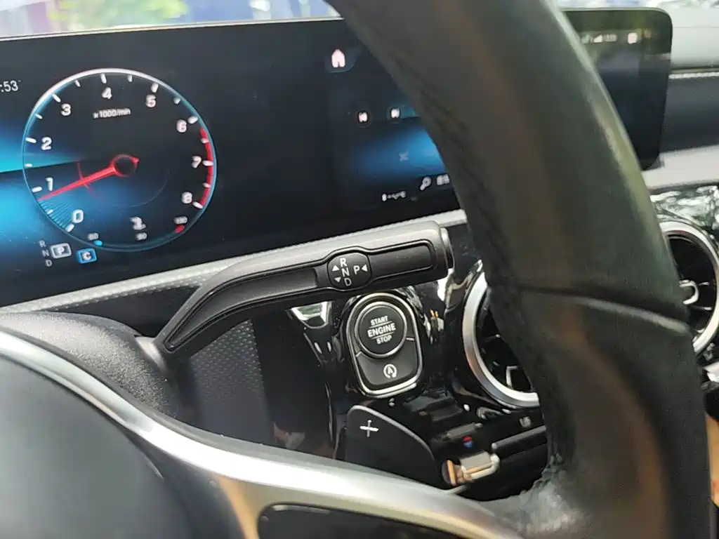 Mercedes-Benz A-Class 2021 — фото 14