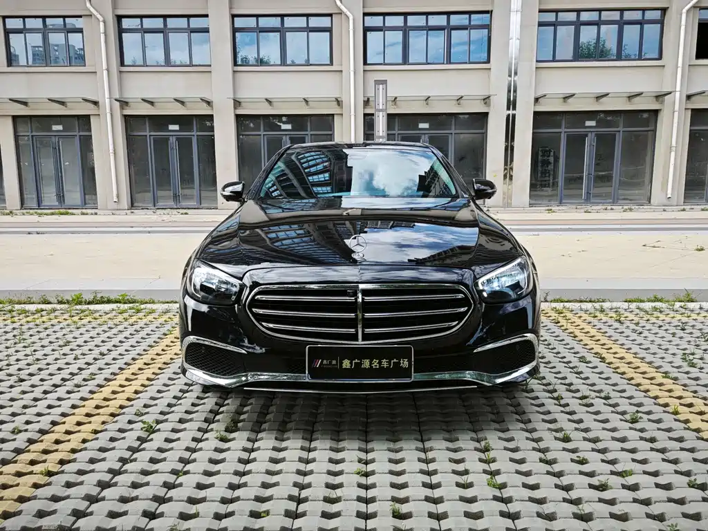Mercedes-Benz E-Class 2021 — фото 2