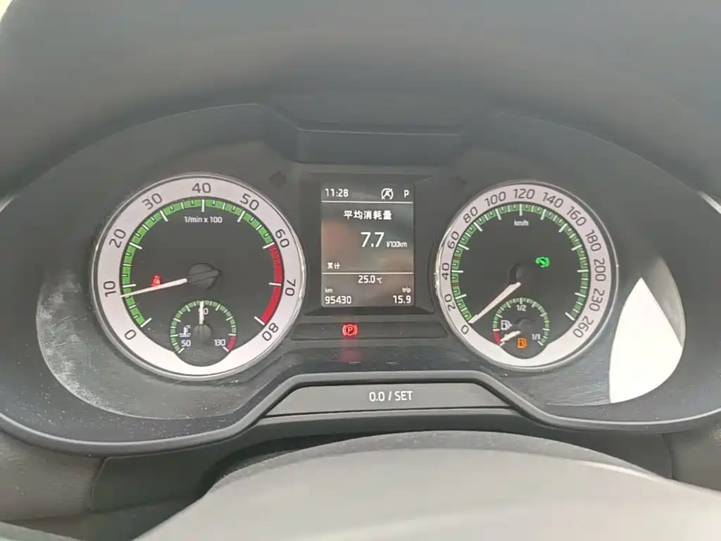 Skoda Octavia 2018 — фото 12