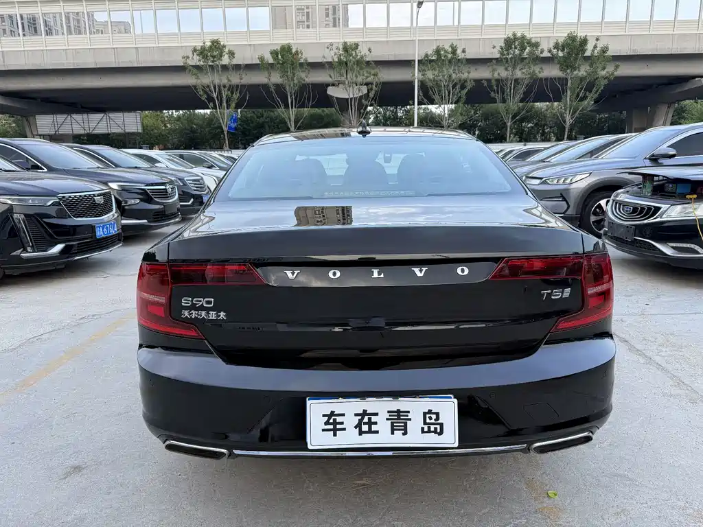 Volvo S90 2018 — фото 15