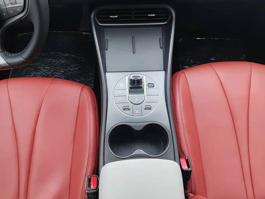 BYD Seal 05 DM-i 2025 — фото 16