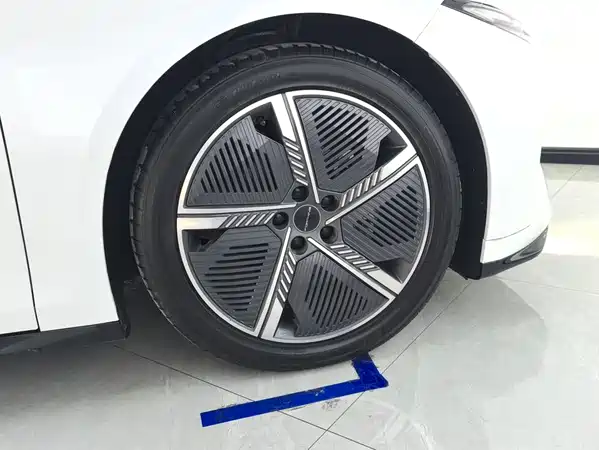 Dongfeng Xinghai S7 2025