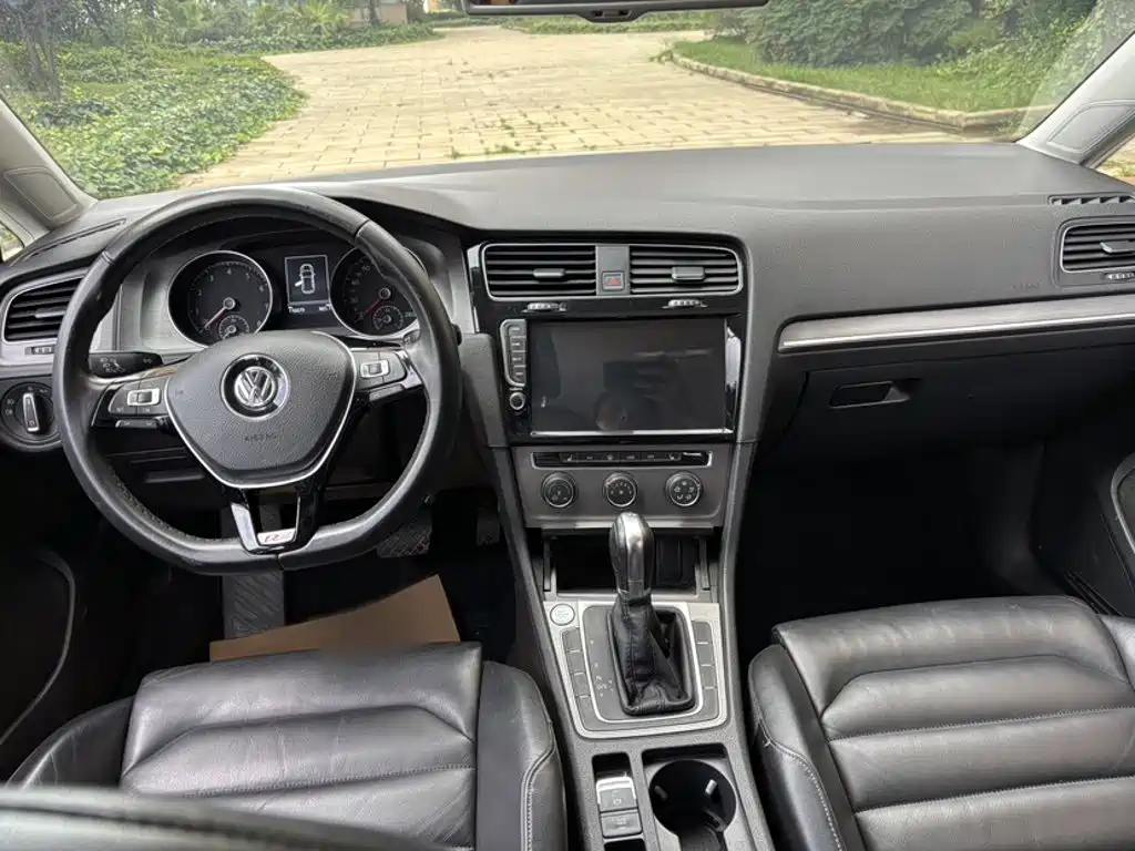 Volkswagen Golf 2015 — фото 13