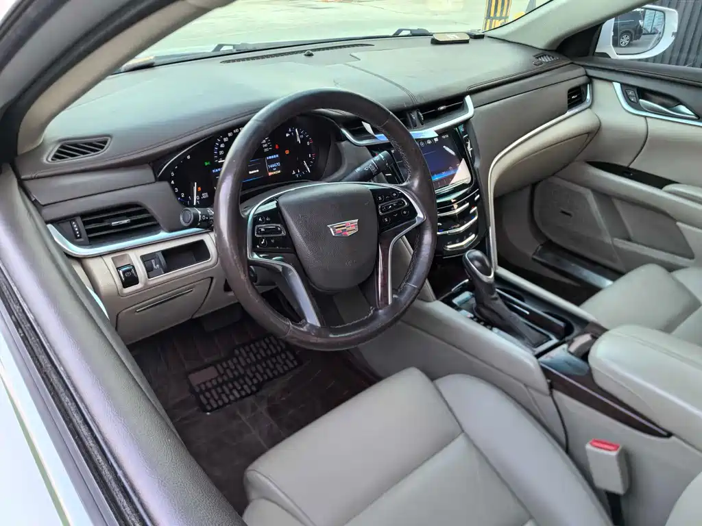 Cadillac XTS 2016 — фото 8