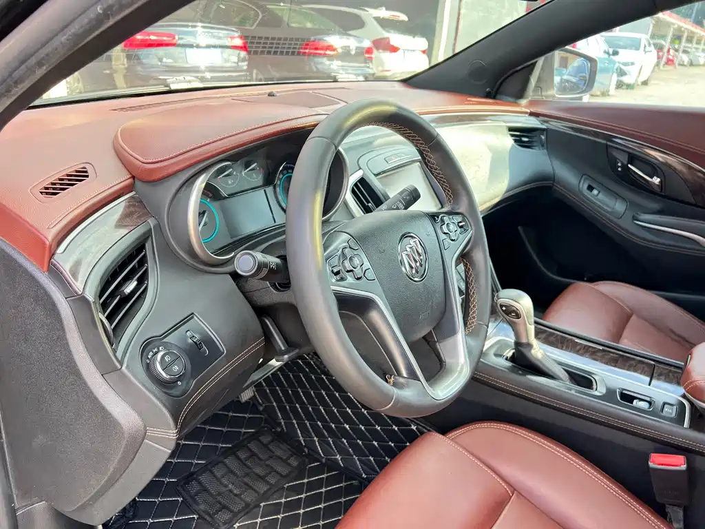 Buick LaCrosse 2015 — фото 8