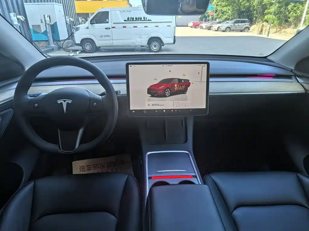 Tesla Model Y 2023 — фото 9
