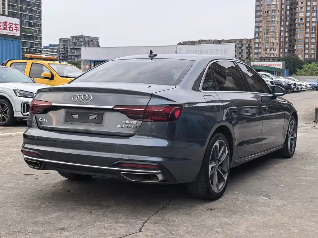 Audi A4L 2021