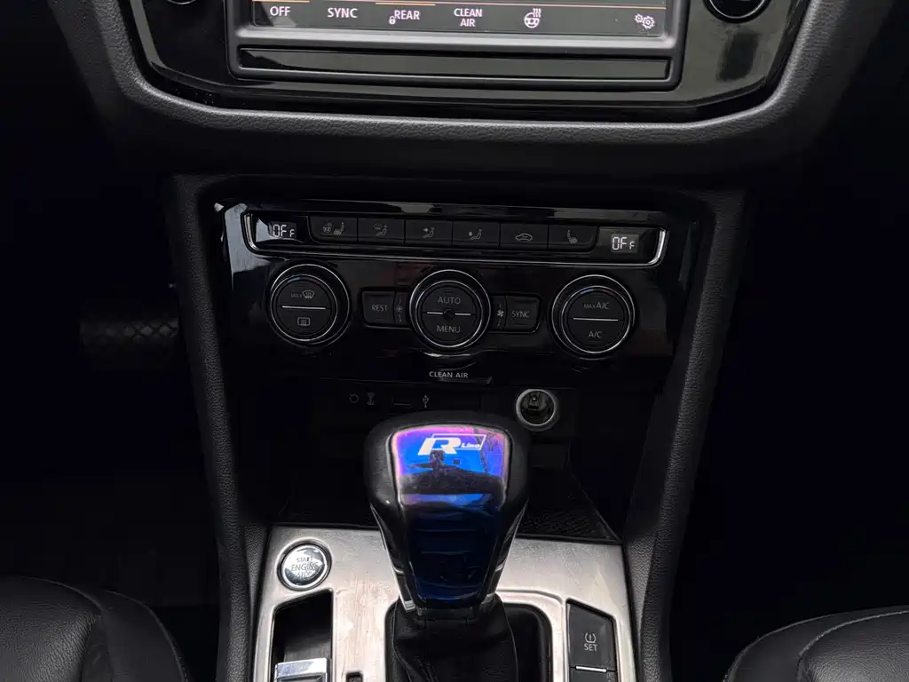 Volkswagen Tiguan L 2018 — фото 14
