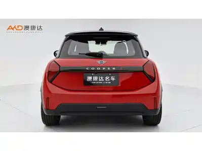 MINI MINI 2025