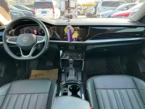 Volkswagen Passat 2022
