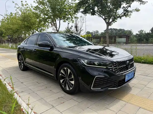 Volkswagen Passat 2022