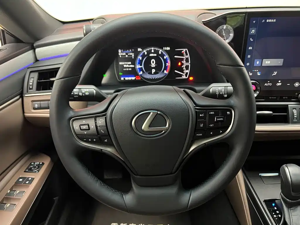 Lexus ES 2025 — фото 13