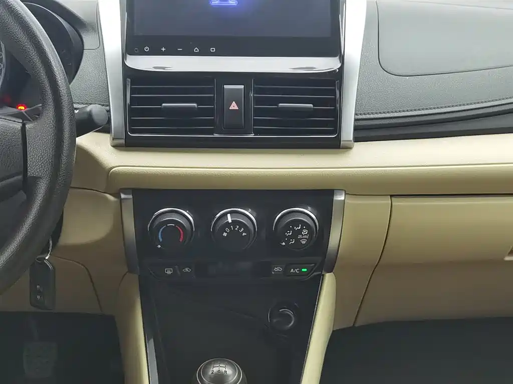 Toyota Vios 2016 — фото 12
