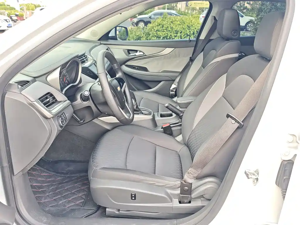 Chevrolet Malibu 2016 — фото 13