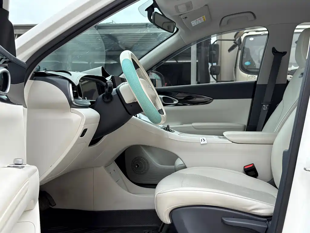 Geely Galaxy Starwish 2026 — фото 8
