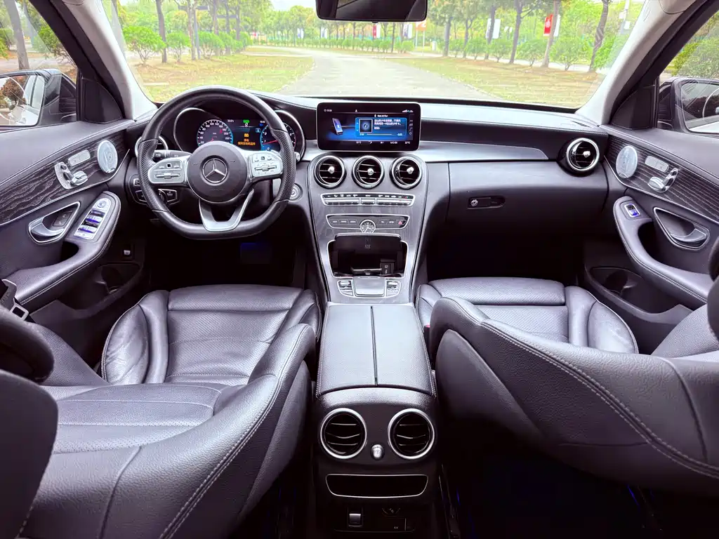 Mercedes-Benz C-Class 2020 — фото 13