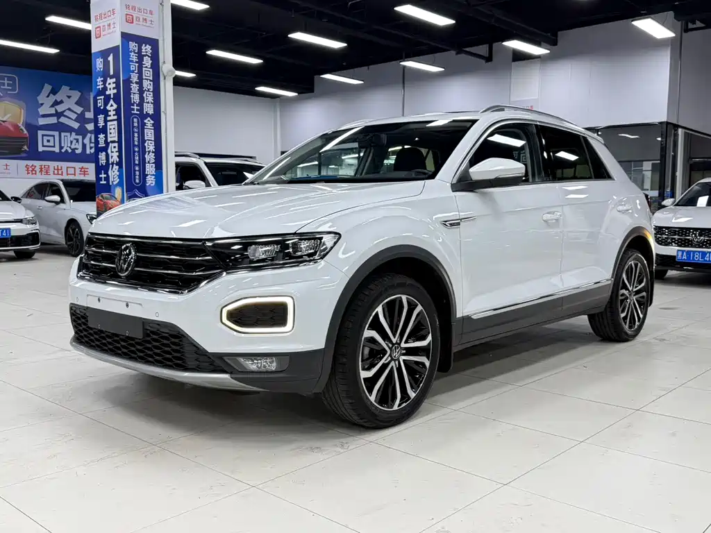 Volkswagen T-Roc 2022 — фото 1