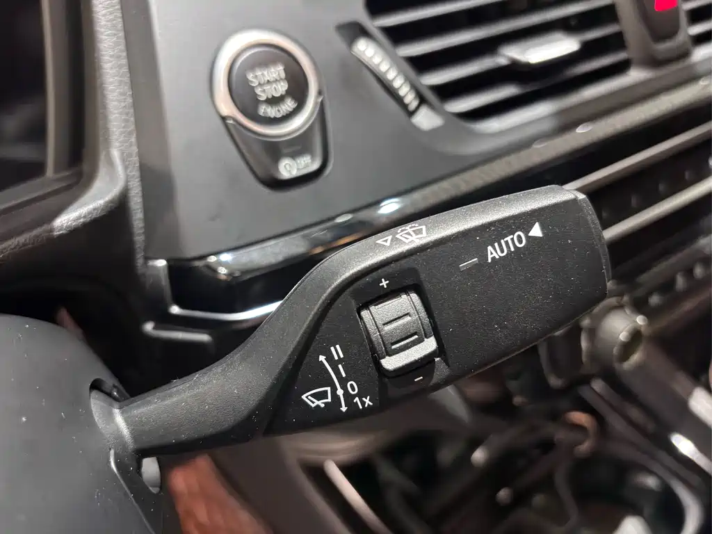 BMW 1 Series 2019 — фото 18