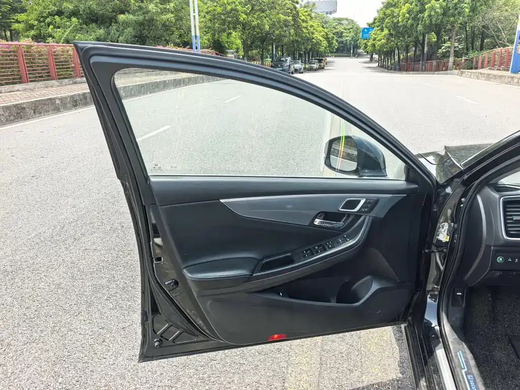 Honda Spirior 2015 — фото 4