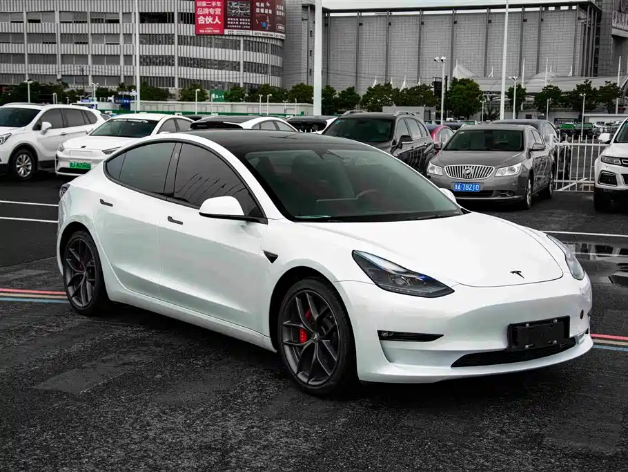 Tesla Model 3 2022 — фото 3