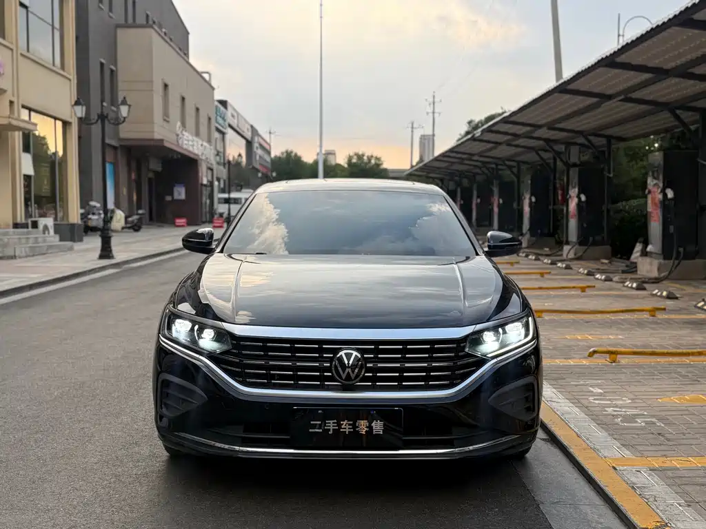 Volkswagen Passat 2024