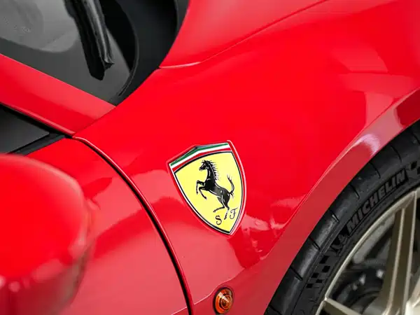 Ferrari 488 2019