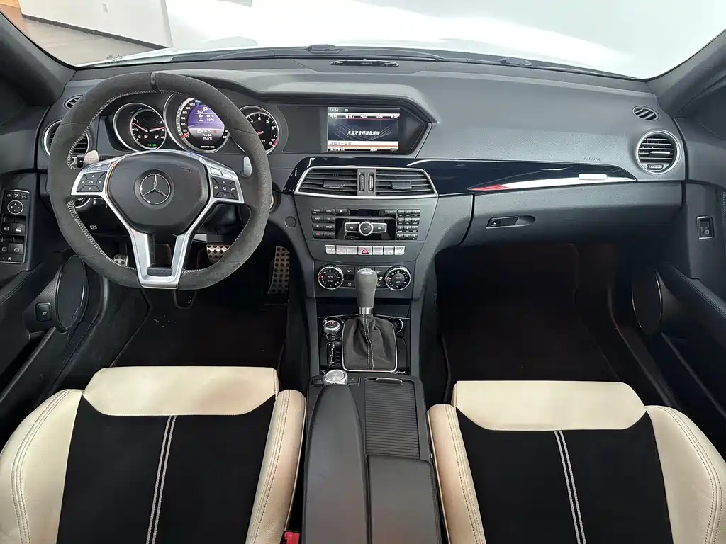 Mercedes-Benz C-Class AMG 2014 — фото 22