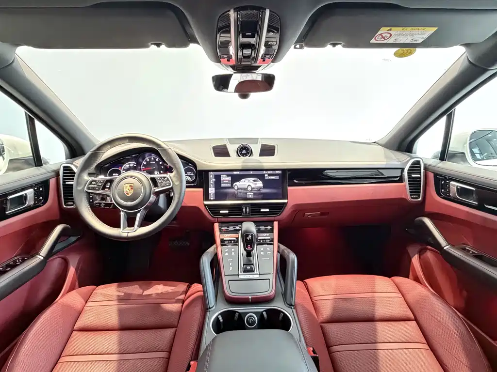 Porsche Cayenne 2019 — фото 10