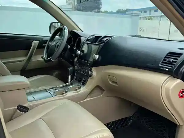 Toyota Highlander 2012