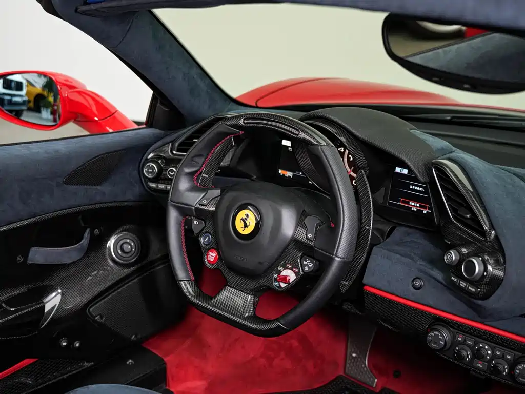 Ferrari 488 2019 — фото 17