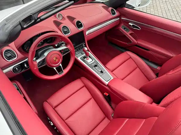 Porsche 718 2022
