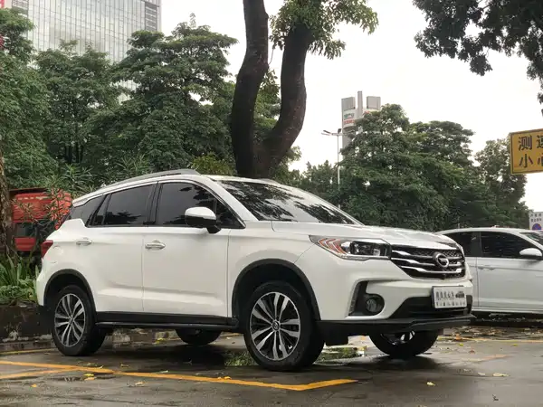 GAC Trumpchi GS4 2017