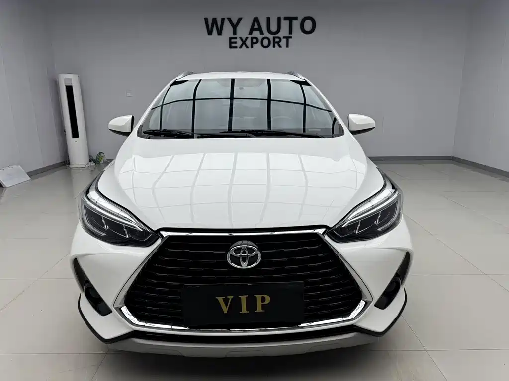 Toyota Yaris L 2022