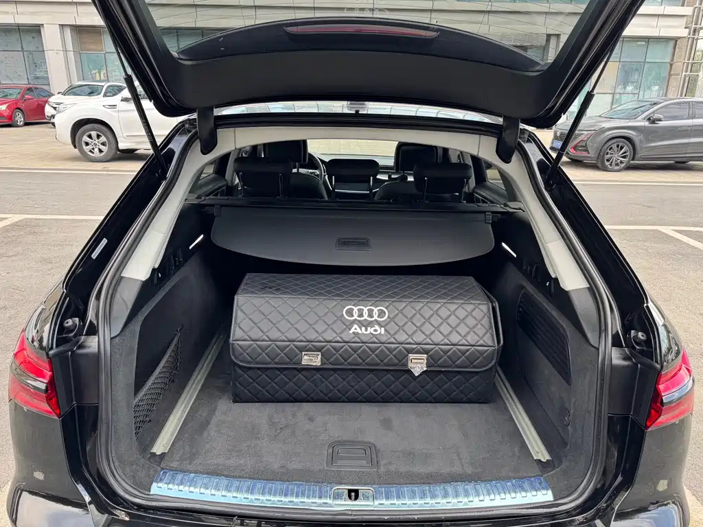 Audi A6 2021 — фото 14