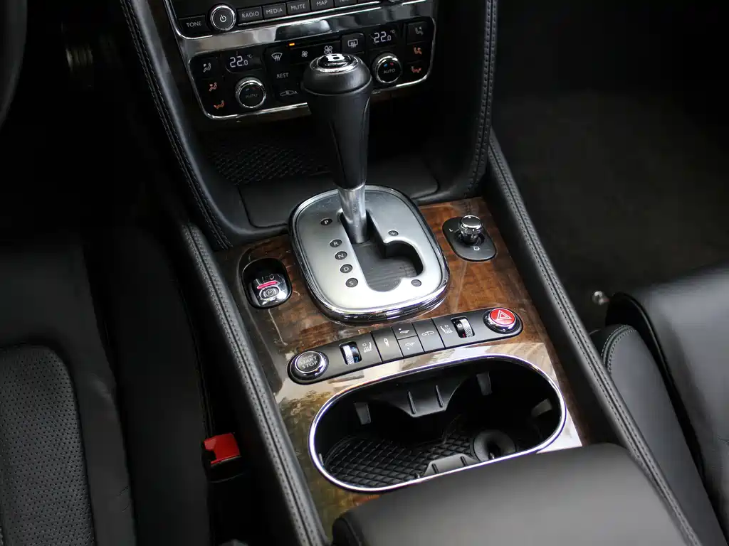 Bentley Continental 2013 — фото 12
