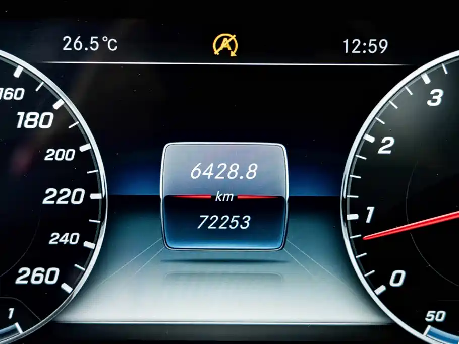 Mercedes-Benz E-Class 2017 — фото 10