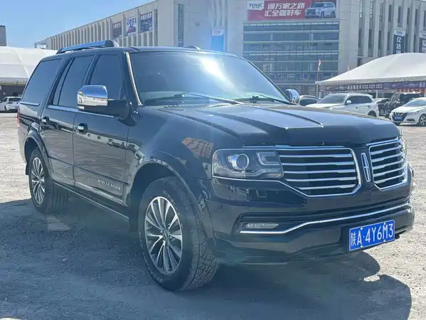 Lincoln Navigator 2016