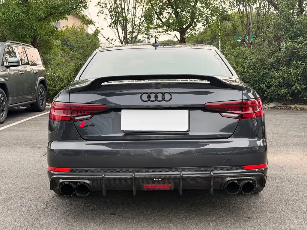 Audi S4 2019 — фото 19