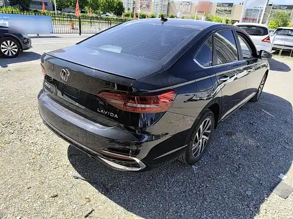 Volkswagen Lavida 2025