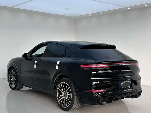 Porsche Cayenne 2023
