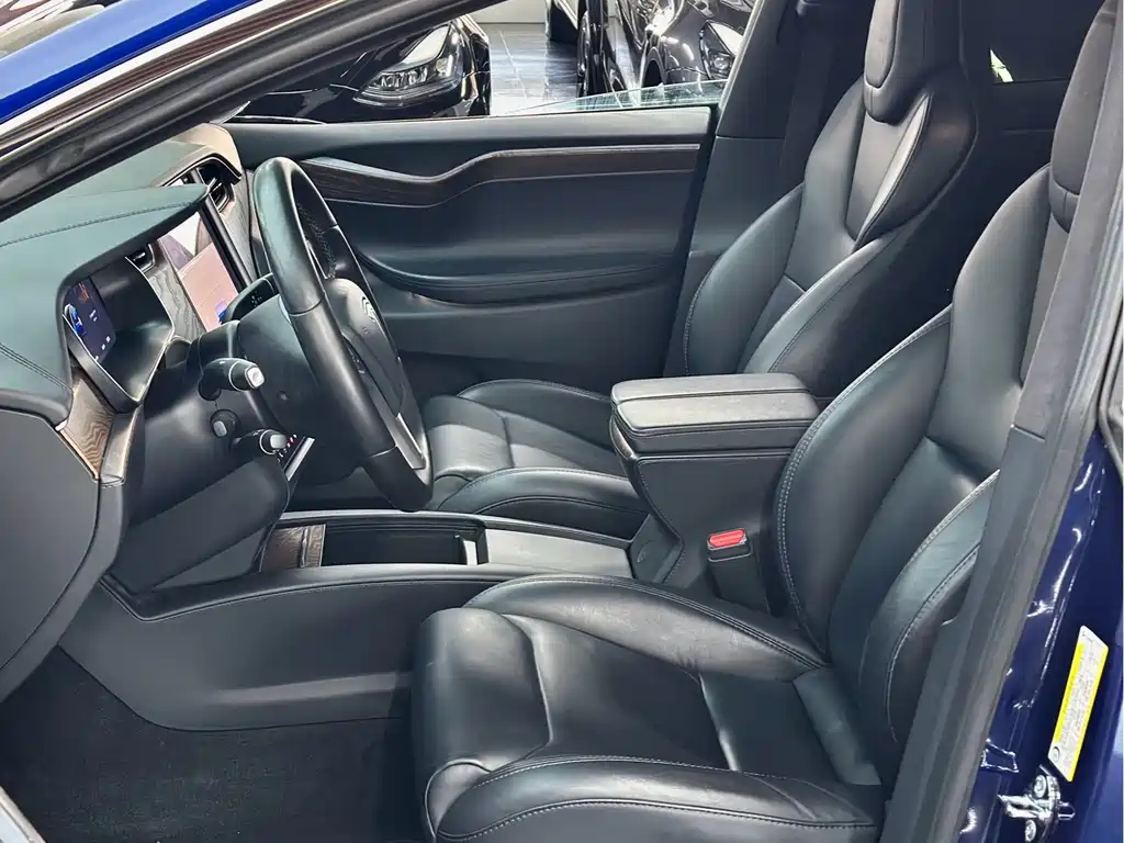Tesla Model X 2019 — фото 4